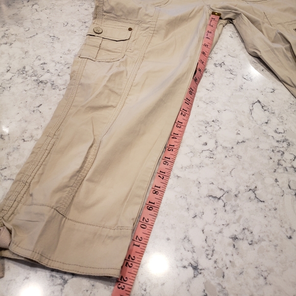 Chico's Amelia Crop Cargo Pant Putty Size XS NWT! CROP CARGO PANTS 29" Waist - Picture 14 of 15